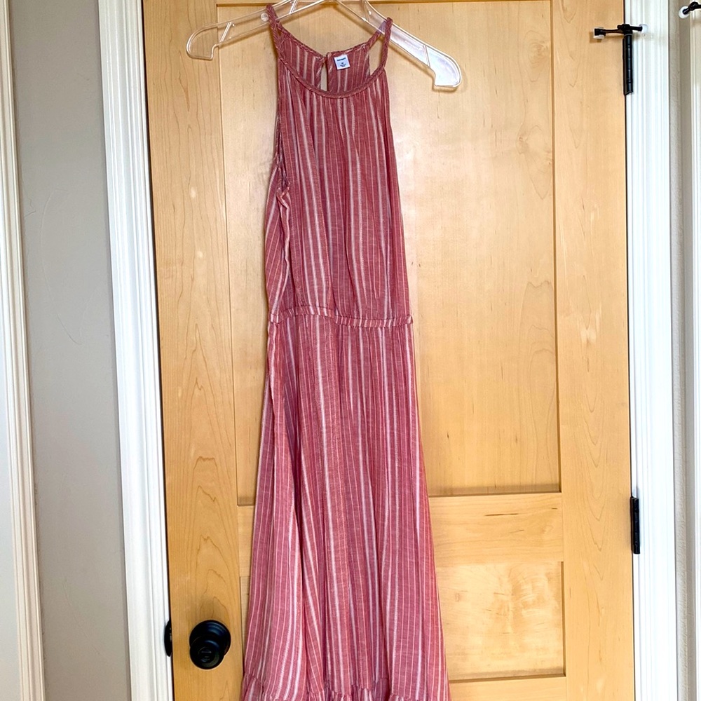 Sleeveless maxi dress